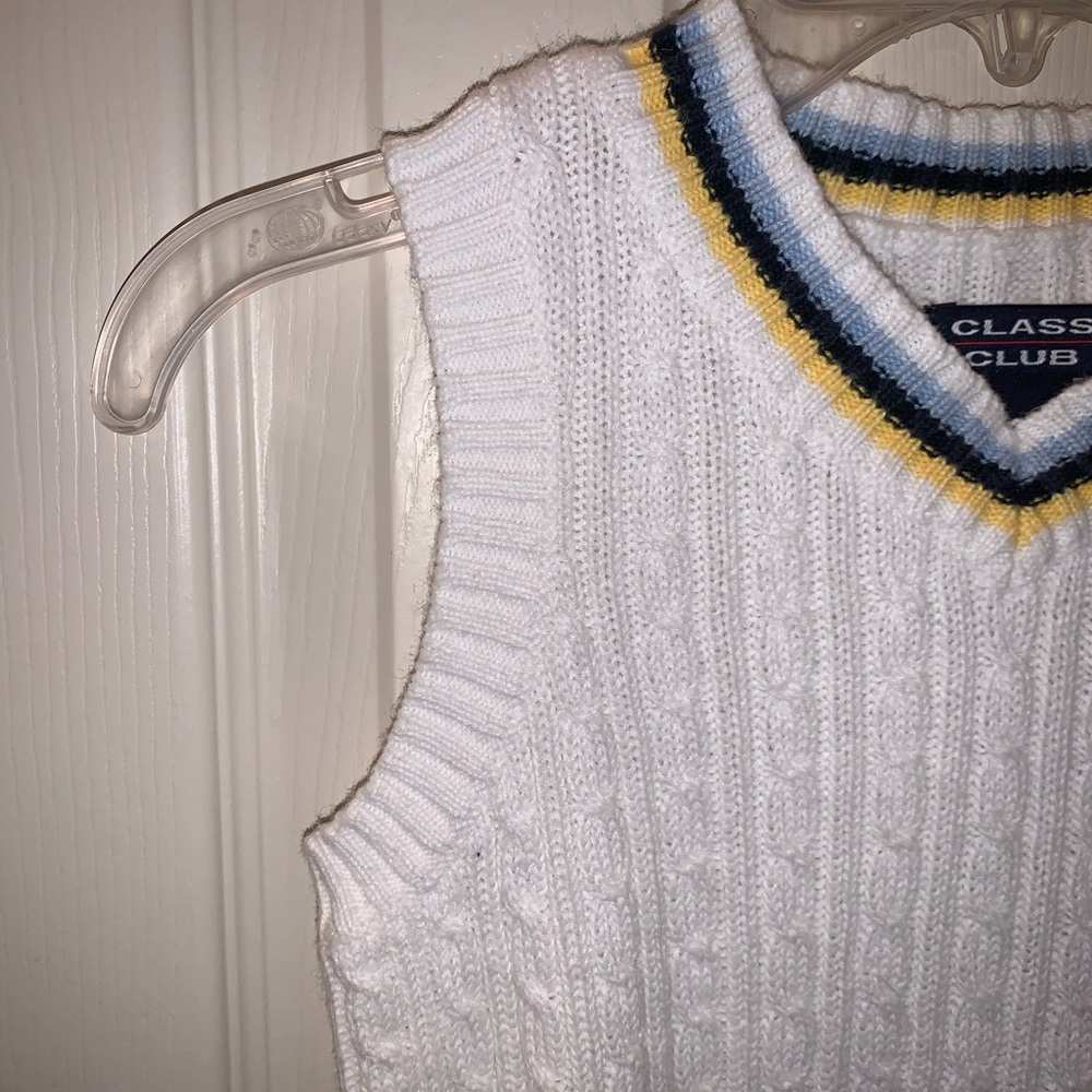 White knit crop top